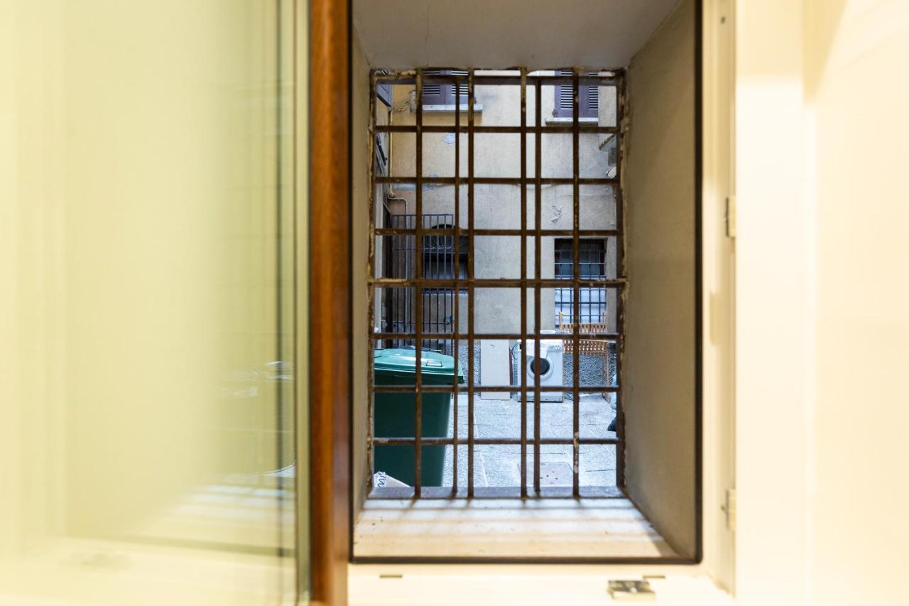 Domus Ticinese Apartment Milan Exterior photo